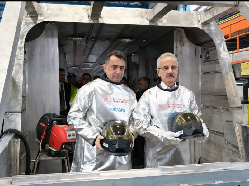 YERLİ VE MİLLİ ELEKTRİKLİ HIZLI TREN SETİNE İLK KAYNAK